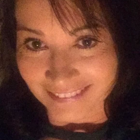 Meet your Posher, Kris - Picture 1 of 1